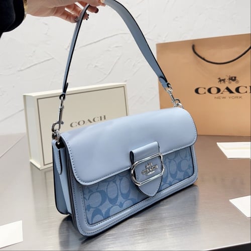 شنطة كوتش بـ3 الوان