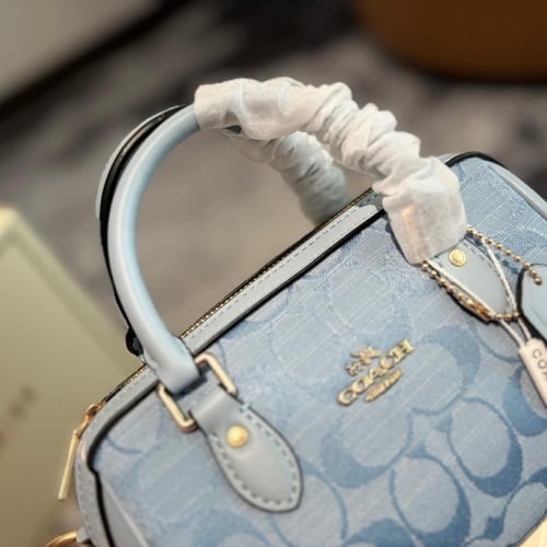 كوتش ميني عدة الوان