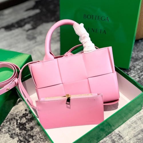 حقيبة بوتيغا BV | بعدة الوان