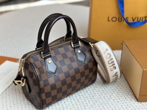 حقيبة LV سبيدي باندولير Speedy Bandoulière