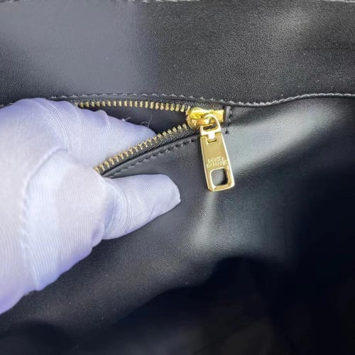 شنطة دولتشي اند غابانا ماستر كوالتي