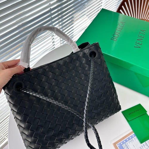 شنطه بوتيغا