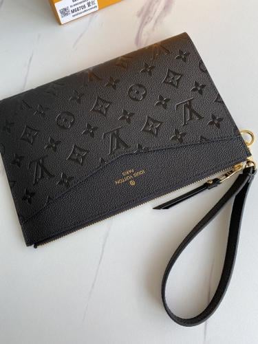 باوتش LV / لونين