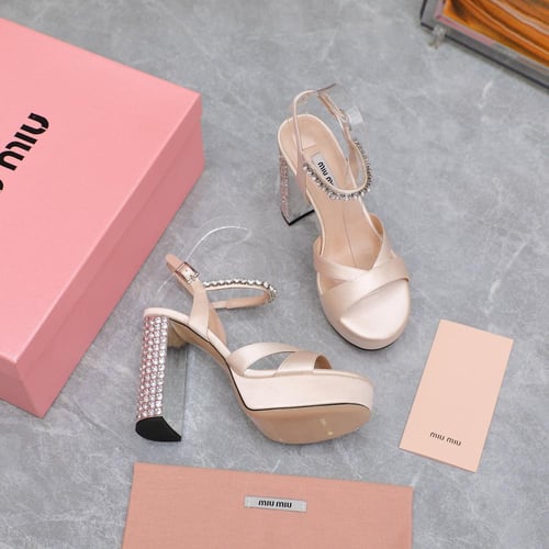 كعب ميو ميو