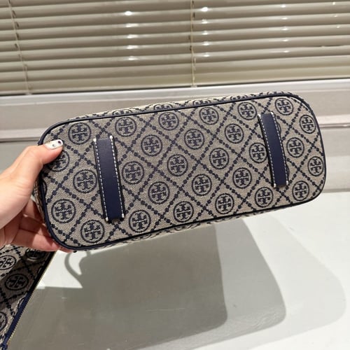 توري بورش كبيرة بلونين