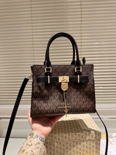 شنطه مايكل كورس