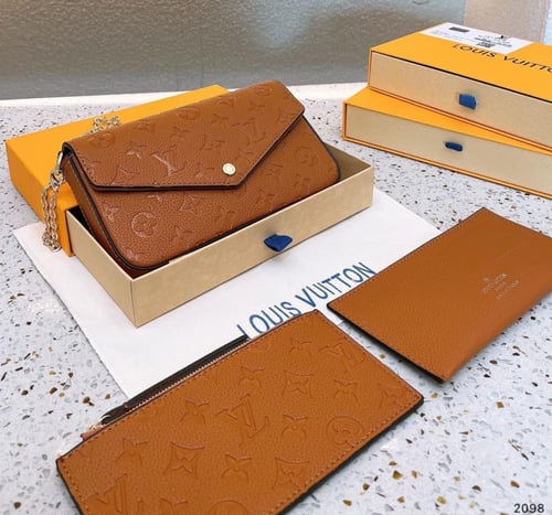 حقيبة كروس LV | عدة الوان