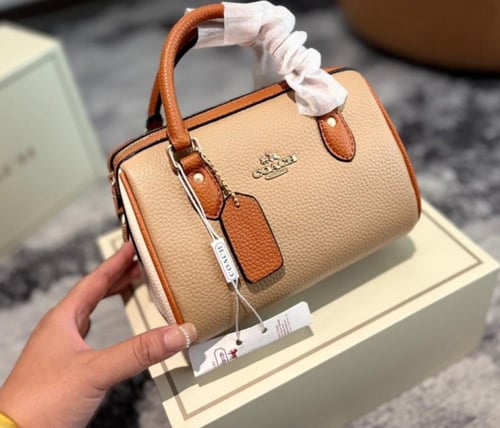 كوتش ميني عدة الوان