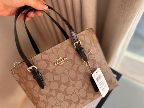 شنطه كوتش بني فاتح