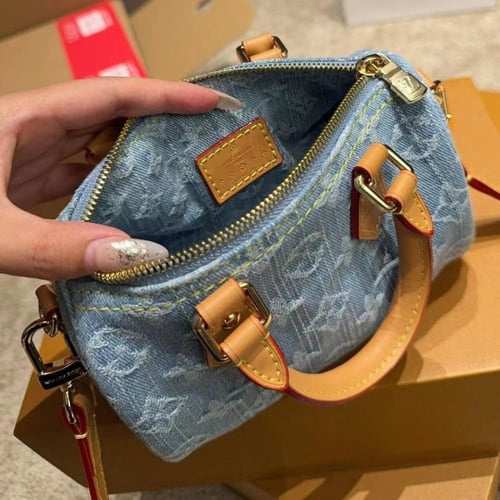 حقيبة Lv نانو سماوي