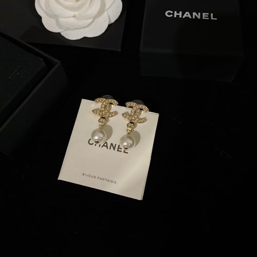 حلق شانيل لؤلؤ