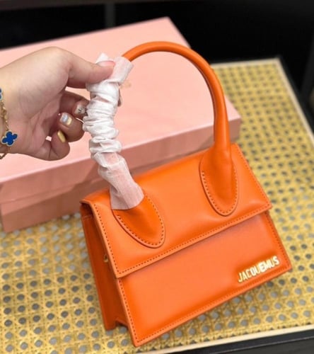 حقيبة جاكيموس عدة الوان