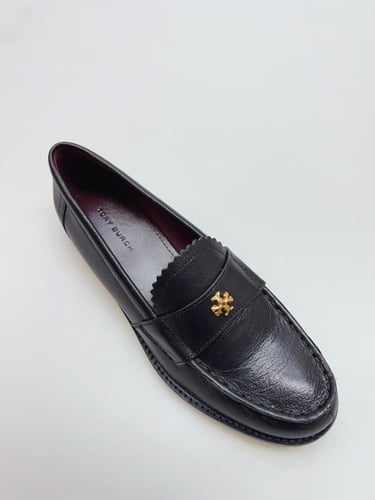 حذاء tory burch