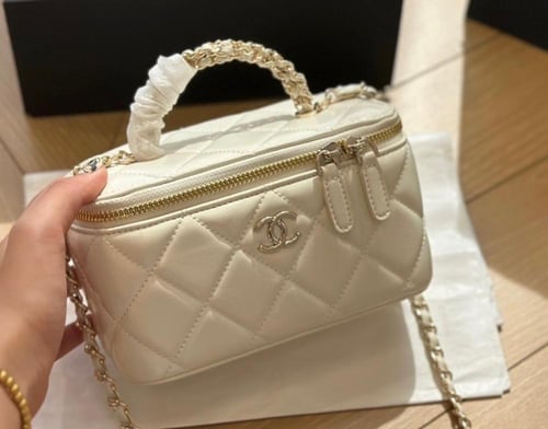 حقيبة chanel | عدة الوان