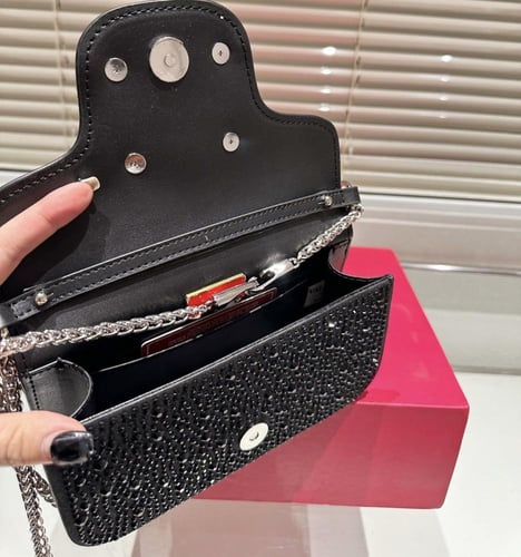 حقيبة ڤالنتينو| لونين