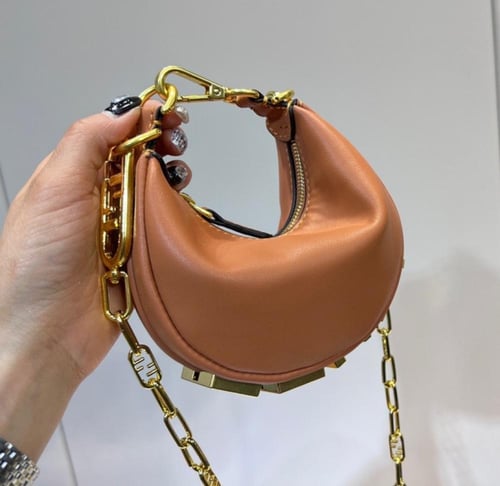 حقيبة فندي Nano Fendigraphy