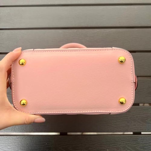 حقيبة غوتشي زهري