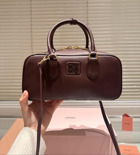 حقيبة ميوميو بعدة الوان