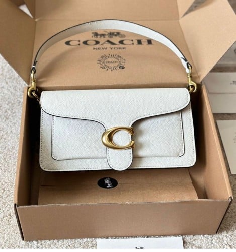 حقيبة كوتش أبيض/ تابي 26