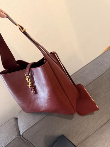 حقيبة YSL اف سان لوران بعدة الوان