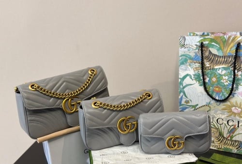 حقيبة غوتشي باحجام مختلفة