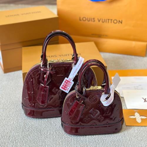 حقيبة بيبي الما جلد لامع LV