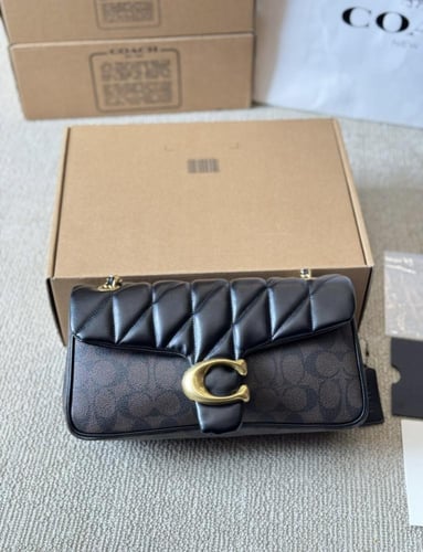 حقيبة coach تابي 26 بنقشة
