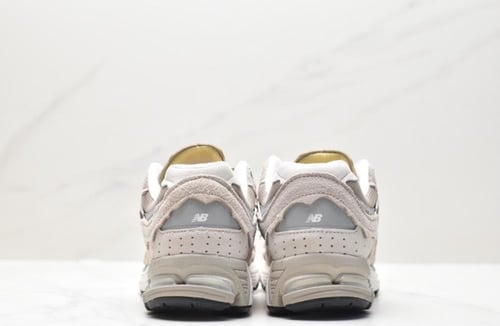 حذاء نيو بالنس NB