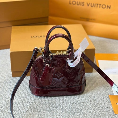 حقيبة بيبي الما جلد لامع LV
