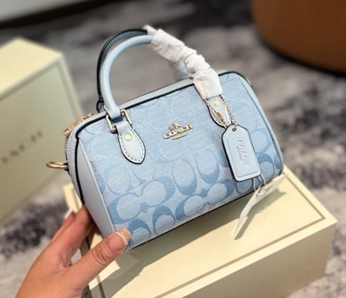 كوتش ميني عدة الوان