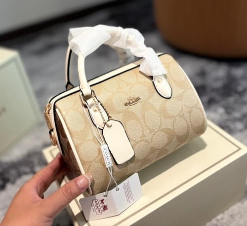 كوتش ميني عدة الوان