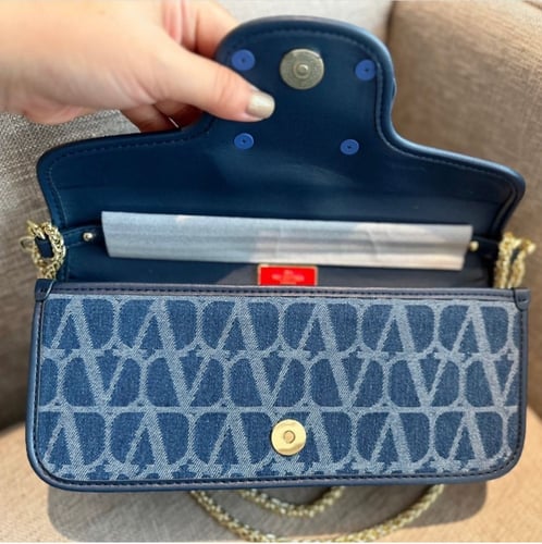 حقيبة فالنتينو