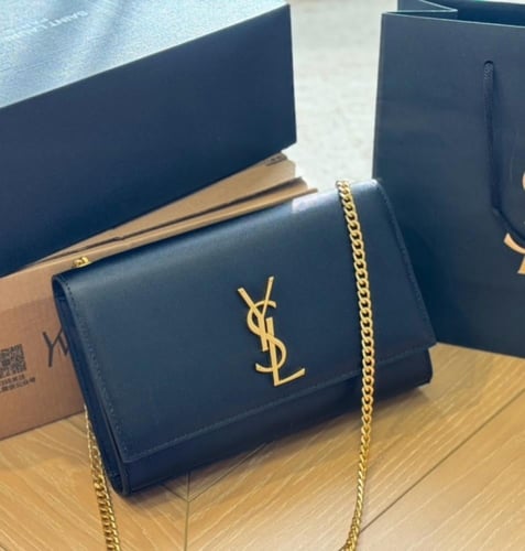 حقيبة YSL بعدة الوان
