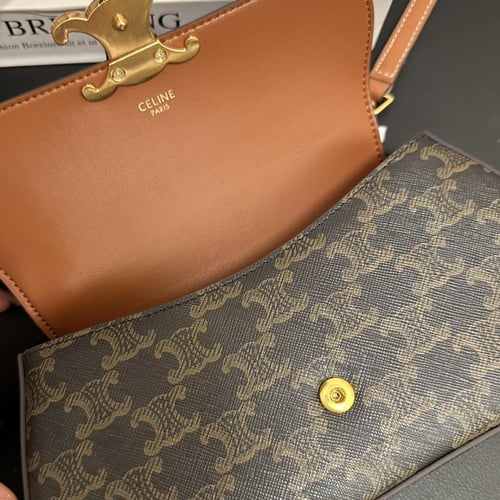 حقيبة سيلين جلد