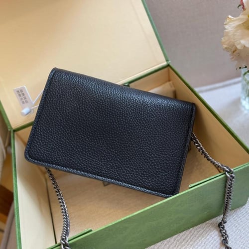 حقيبة غوتشي بعدة الوان