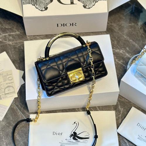 حقيبة ديور اسود