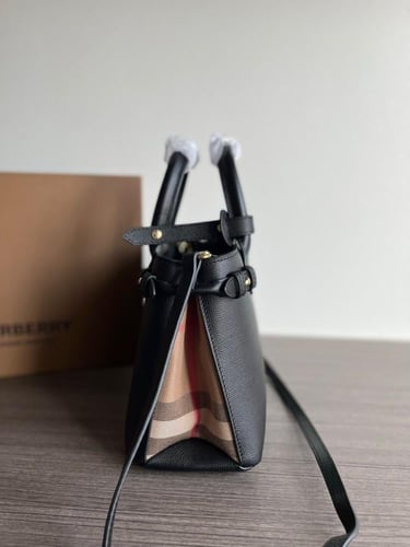 حقيبة Burberry