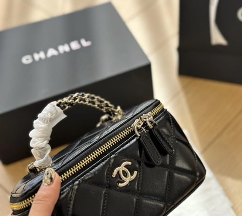 حقيبة chanel | عدة الوان