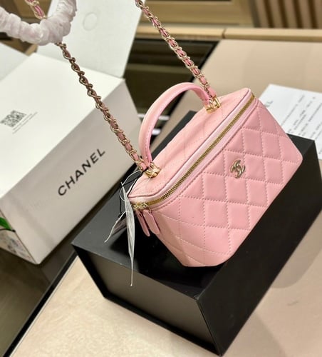 حقيبة شانيل بمقبض علوي/ صغيرة عدة الوان