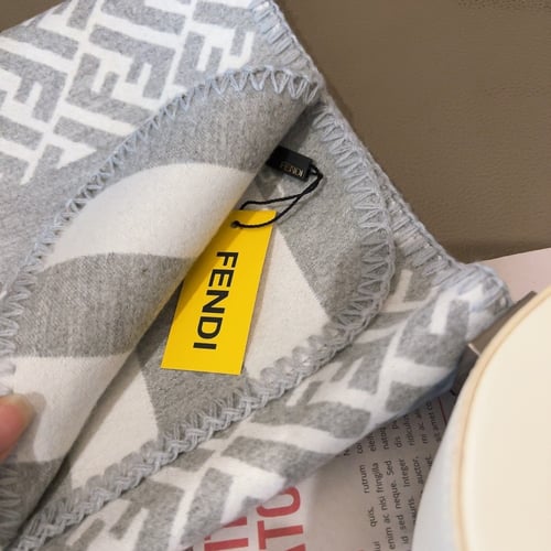 سكارف فندي 2