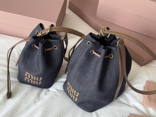 حقيبة ميو ميو قماشية بحجمين