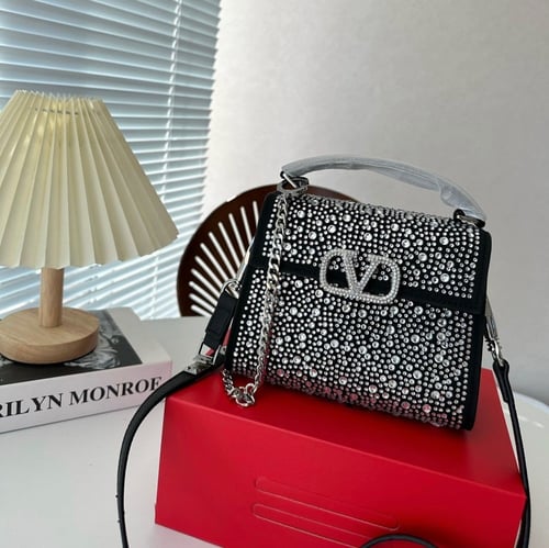 حقيبة فالنتينو valentino كرستال