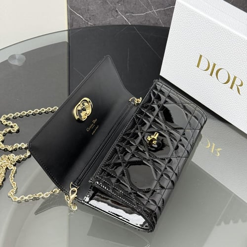 حقيبة ديور كارو | عدة الوان