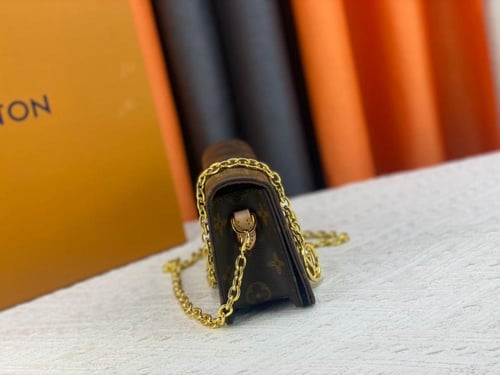 حقيبة لويس فيتون LV صغيرة