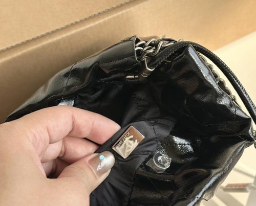 حقيبة chanel بحمالتين صغيرة| عدة الوان