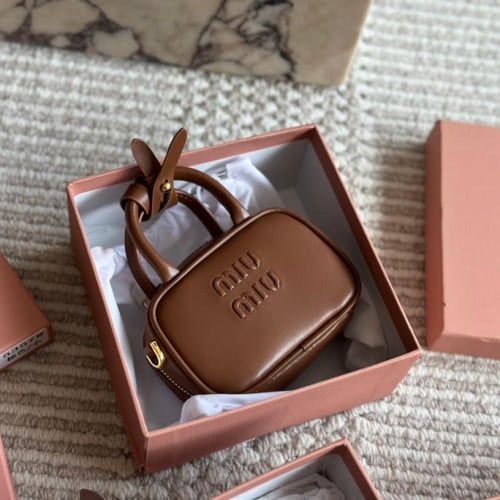 حقيبة ميو ميو مايكرو