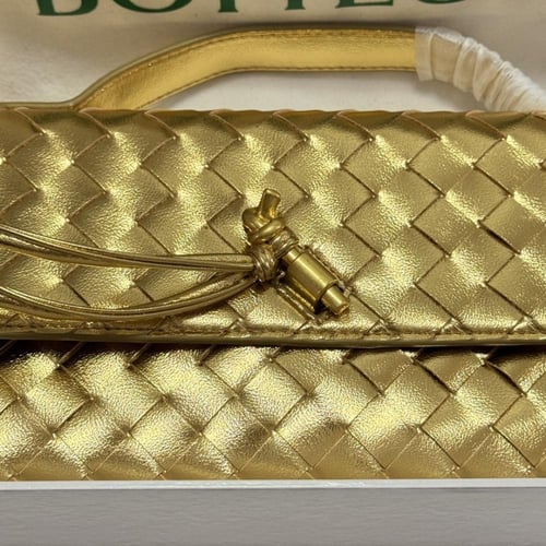 حقيبة بوتيغا Bottega | عدة الوان