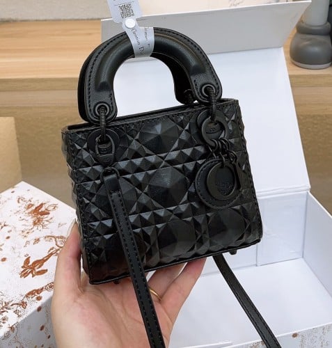 حقيبة ديور dior صغيرة| عدة الوان