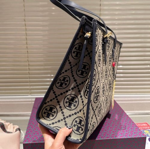 حقيبة توري بورش مربع | ٣ الوان