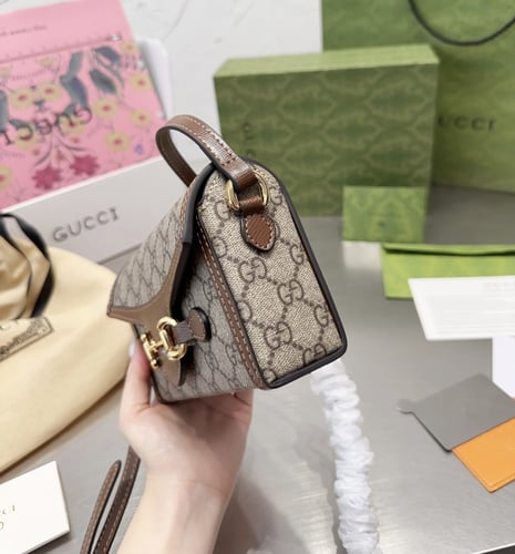 حقيبة غوتشي هورسبت صغيرة